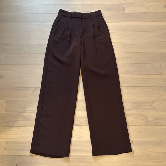 Aritzia Effortless Pants in Rich Mocha Brown - Picture 2 of 5